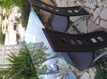 Table et ses 4 chaises et table basse - Miniature