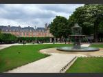 Paris - appartement meublé place des vosges - Miniature